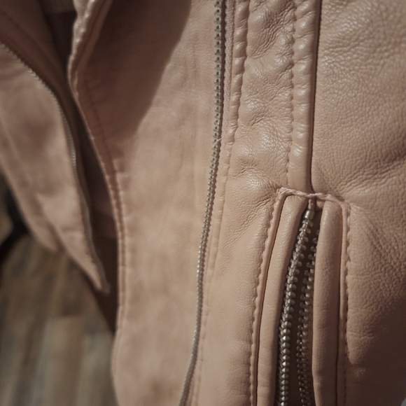 NWT AMERICAN RAG X SMALL PLEATHER VERY LIGHT PINK MOTO JACKET - Picture 5 of 9